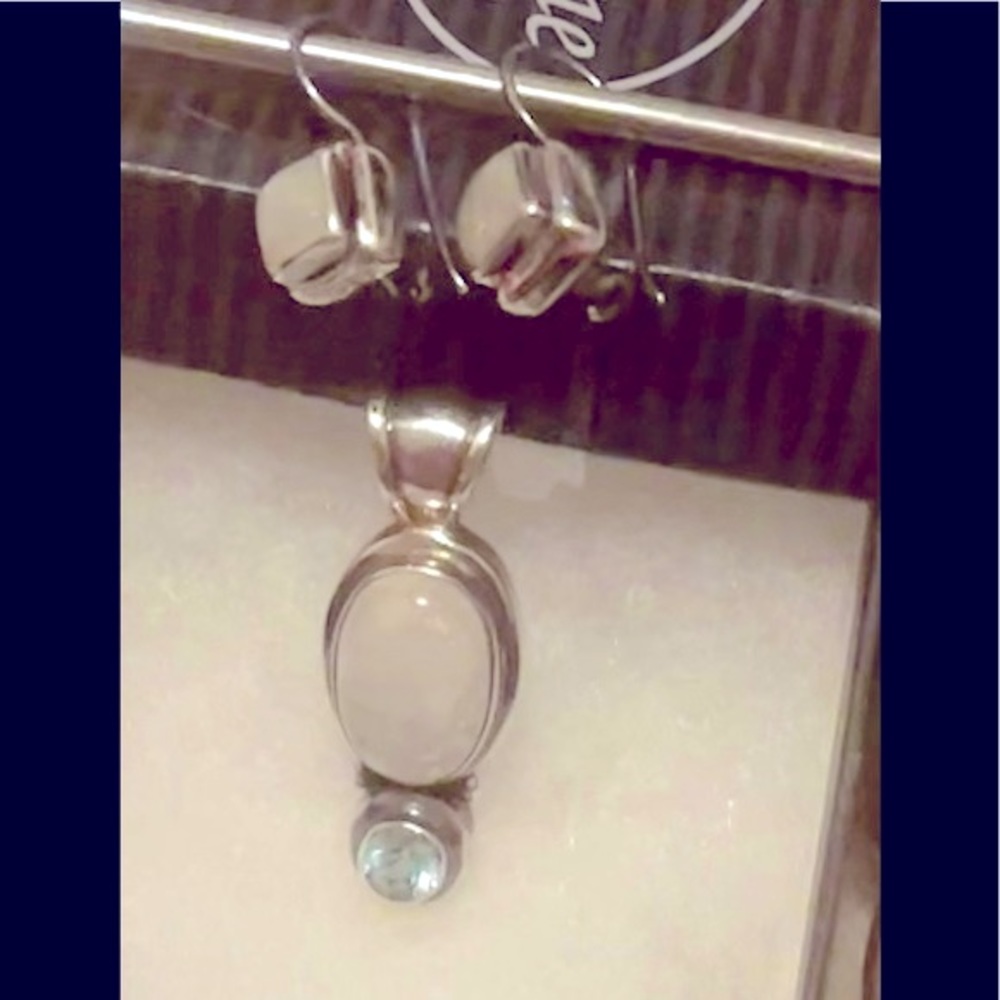 Moonstone / silver pendant & earrings - Picture 4 of 6